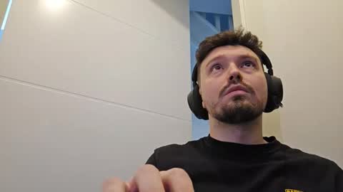 8inchdude93 online show from March 25, 2026, 10:21 am