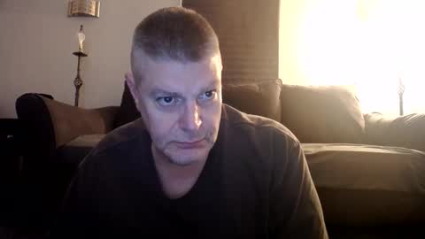 Snapshot of 989guy chatting on March 15, 2026, 6:58 pm 989guy online show from March 15, 2026, 6:58 pm