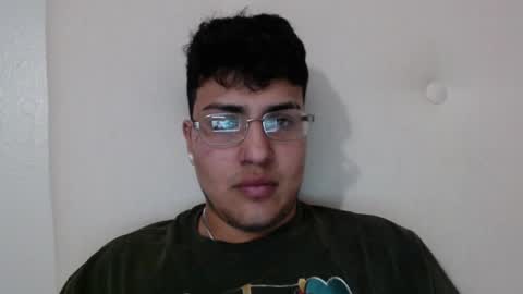 Snapshot of 99_butterfly_boy99 chatting on January 17, 2025, 3:12 am Butterfly boy online show from January 17, 2025, 3:12 am