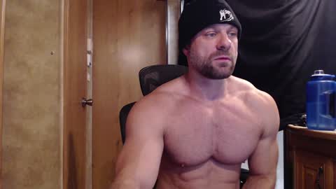 Snapshot of 9fat_inches chatting on December 13, 2024, 8:58 pm 9 fat inches online show from December 13, 2024, 8:58 pm