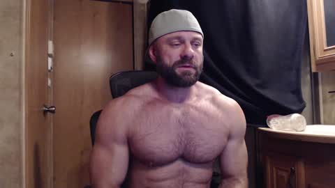 Snapshot of 9fat_inches chatting on January 22, 2025, 4:13 am 9 fat inches online show from January 22, 2025, 4:13 am