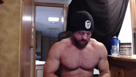 Snapshot of 9fat_inches chatting on March 8, 2025, 6:47 pm 9 fat inches online show from March 8, 2025, 6:47 pm