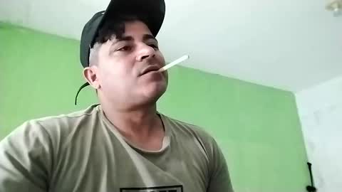 9vinhocamshow online show from March 3, 2025, 11:33 am