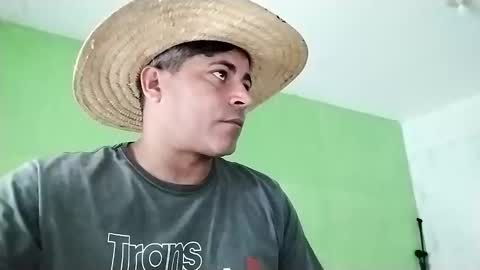 9vinhocamshow online show from March 7, 2025, 11:51 am