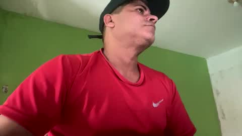 9vinhocamshow online show from September 10, 2025, 11:32 am