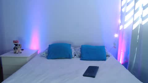 Maia  Martin online show from October 7, 2025, 5:43 pm