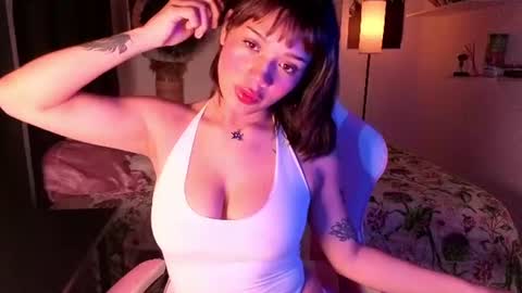 abigaill online show from July 18, 2026, 4:05 am