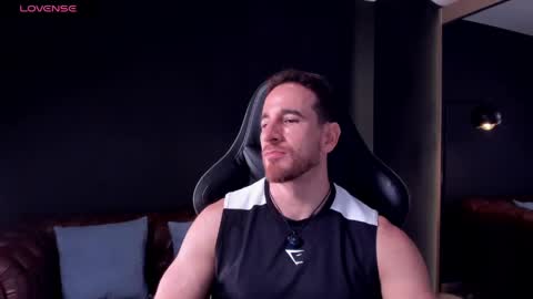 _adamcoper_ online show from April 10, 2026, 4:01 pm