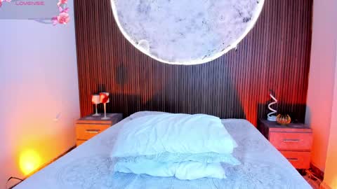 Agatha online show from May 18, 2026, 4:07 am