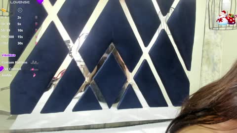  Alaia online show from December 23, 2024, 12:08 pm