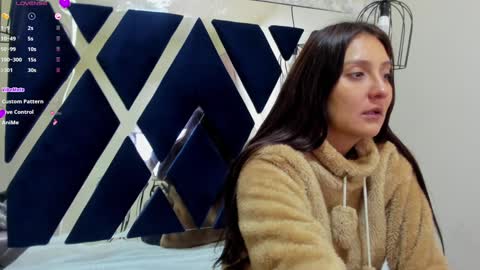  Alaia online show from December 27, 2024, 12:01 pm