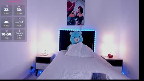 Snapshot of _alana_grey_ chatting on February 27, 2026, 2:44 am _alana_grey_ online show from February 27, 2026, 2:44 am