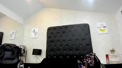 _alana_johnson online show from May 16, 2026, 1:13 am