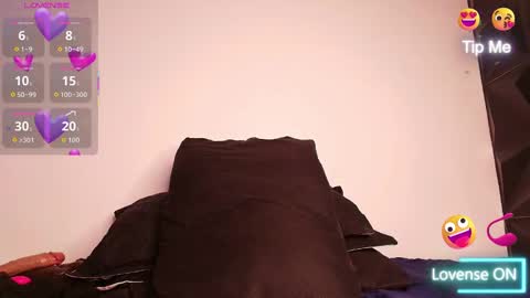 alana Rosse  online show from September 26, 2025, 4:49 am