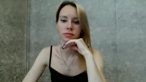 _alex1819 online show from June 10, 2026, 8:24 am
