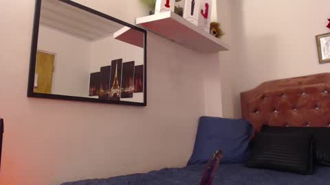 _alice_horny_ online show from February 22, 2025, 7:47 pm