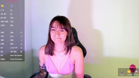 Snapshot of _alicerosse2 chatting on December 19, 2024, 5:50 pm ALICE online show from December 19, 2024, 5:50 pm