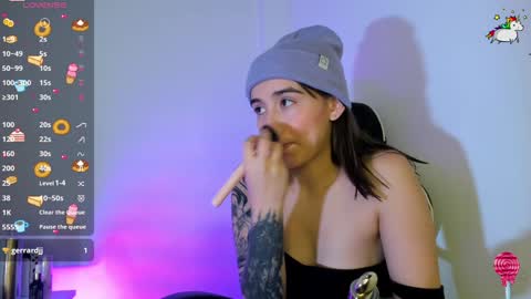 Snapshot of _alicerosse2 chatting on January 22, 2025, 12:59 am ALICE online show from January 22, 2025, 12:59 am