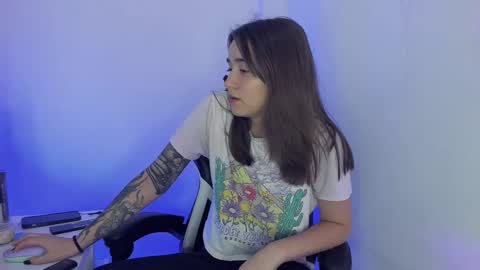 Snapshot of _alicerosse2 chatting on March 6, 2025, 2:09 am ALICE online show from March 6, 2025, 2:09 am