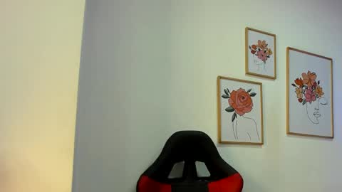 Snapshot of _aliice_1 chatting on December 17, 2024, 7:59 pm Alice online show from December 17, 2024, 7:59 pm