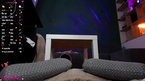 Mia online show from February 1, 2025, 4:33 pm