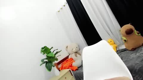 Thea online show from November 23, 2025, 2:50 pm