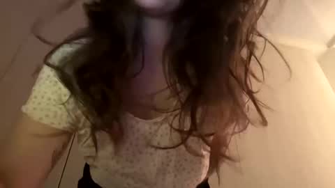 _alyson online show from February 28, 2025, 3:59 am