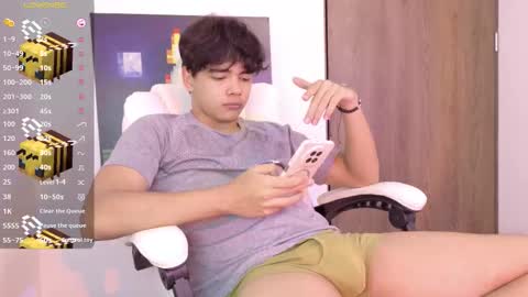 _an_drew18 online show from January 16, 2026, 1:04 pm