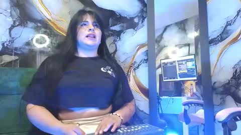 Angela  online show from April 15, 2026, 11:50 am