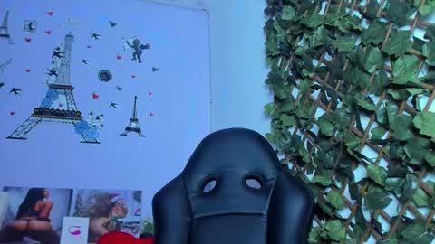 Snapshot of _angelnaugthy_ chatting on January 24, 2025, 2:07 am ANGEL online show from January 24, 2025, 2:07 am