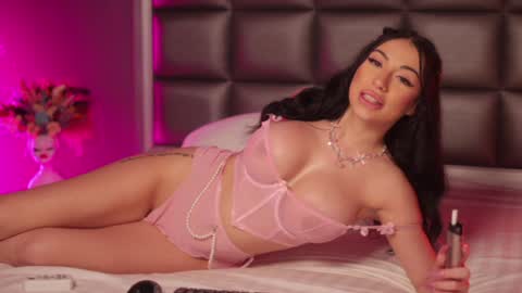 Anna online show from February 4, 2025, 2:39 am