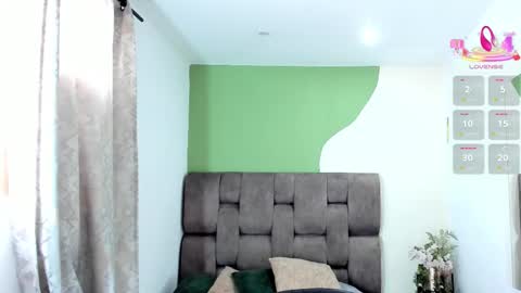      online show from December 1, 2025, 7:19 pm