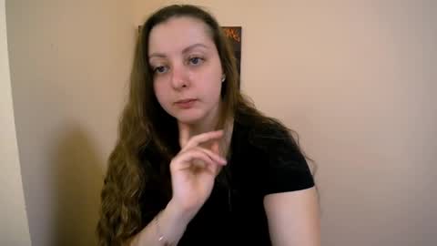 Snapshot of _annabelle_lee chatting on January 24, 2025, 7:41 am Anna online show from January 24, 2025, 7:41 am