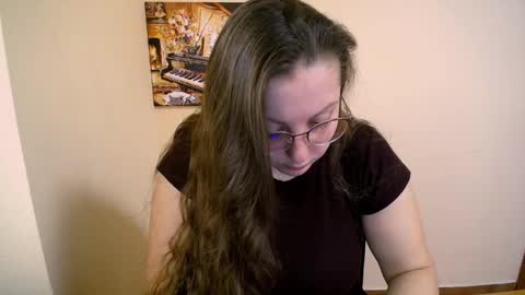 Snapshot of _annabelle_lee chatting on February 17, 2025, 8:19 am Anna online show from February 17, 2025, 8:19 am