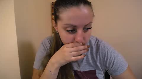 Snapshot of _annabelle_lee chatting on September 24, 2025, 6:28 am Anna online show from September 24, 2025, 6:28 am