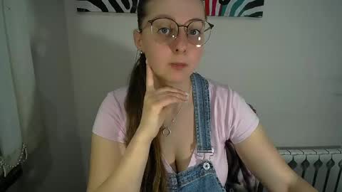 Anna online show from May 26, 2026, 6:31 am