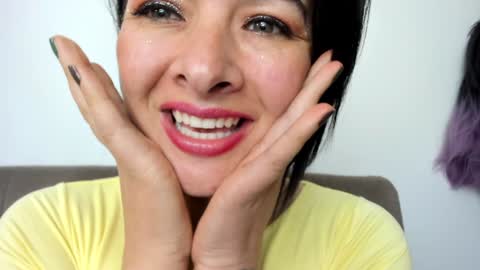 antonia online show from January 1, 2025, 12:21 am