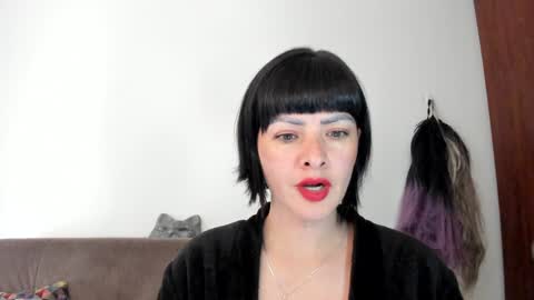 antonia online show from January 19, 2025, 7:47 pm