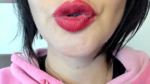 antonia online show from February 10, 2025, 8:10 pm