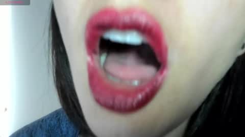 antonia online show from October 15, 2025, 2:17 pm