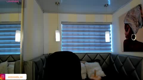 Snapshot of _antonnela_ chatting on June 5, 2026, 3:51 pm antonnela online show from June 5, 2026, 3:51 pm
