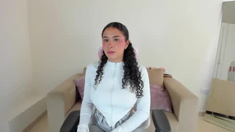    online show from February 18, 2025, 4:26 pm