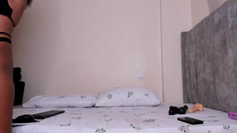 Snapshot of _ariah chatting on May 10, 2026, 5:56 am Ariah independent model online show from May 10, 2026, 5:56 am