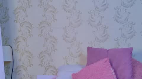 Queen Cruz online show from March 8, 2026, 2:59 am