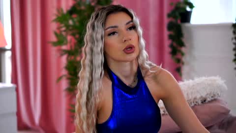 Arielle online show from January 15, 2025, 11:53 am