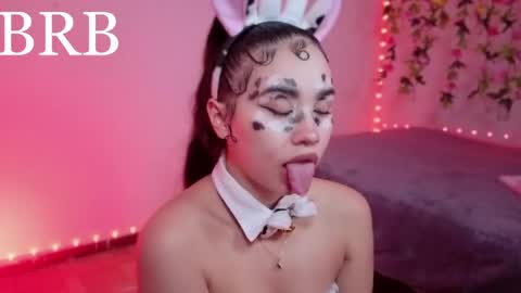 Aria online show from April 21, 2026, 11:18 pm