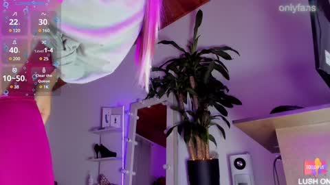 fer online show from January 3, 2025, 9:25 am