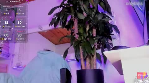 fer online show from October 7, 2025, 5:48 am