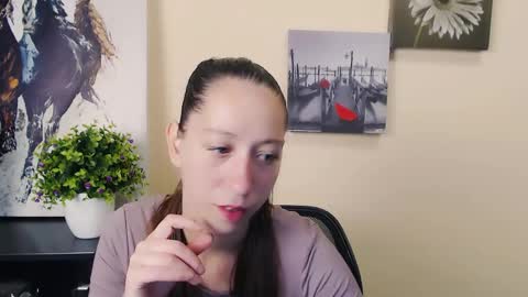 _astraia_ online show from June 4, 2026, 9:26 am