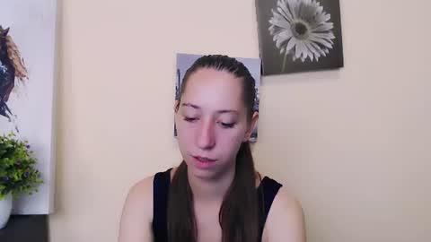 _astraia_ online show from June 25, 2026, 6:18 am